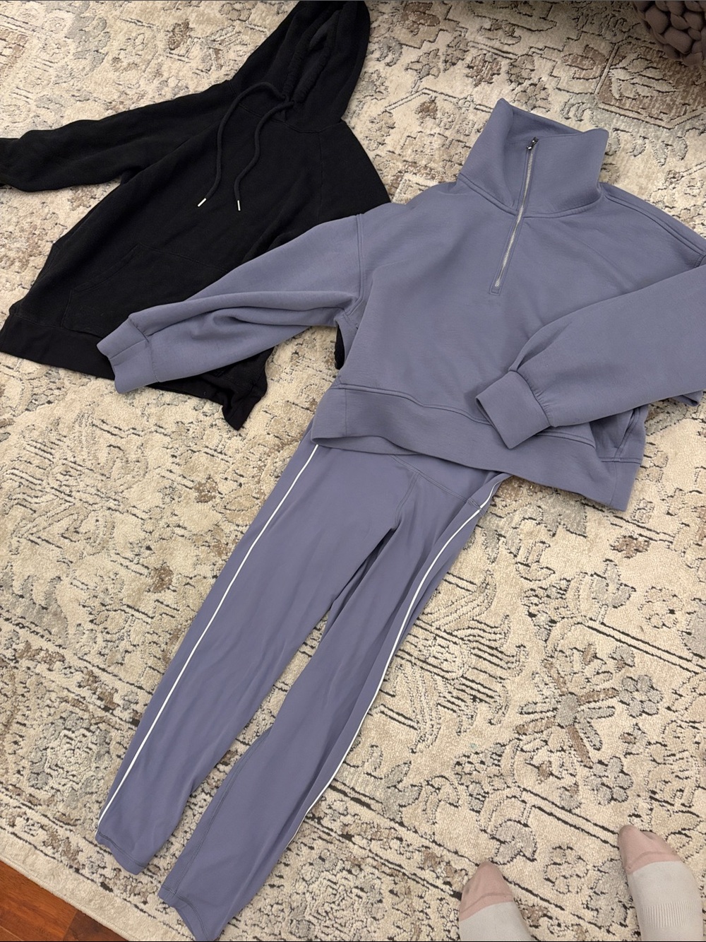Old Navy Active Bundle Halfzip Pullover & Matching Leggings L Blue/Purple Bounce